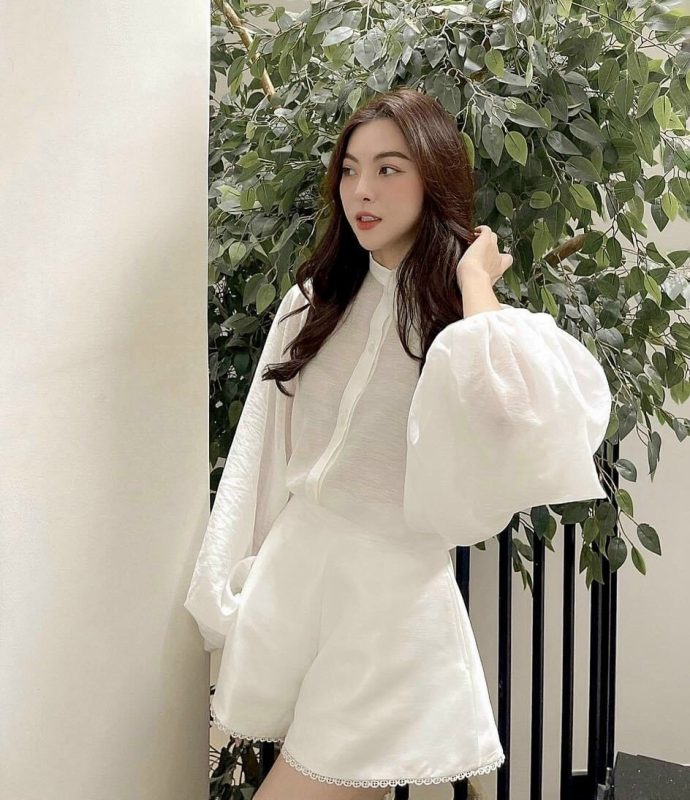 Set áo tay bo + quần sọt viền ren
